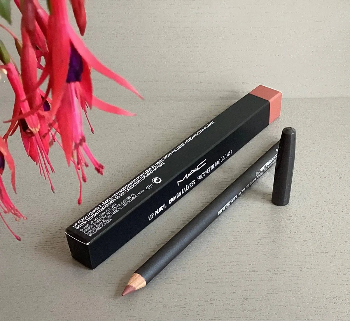 MAC Whirl Lip Pencil in Dirty Rose – Full Size Lip Liner (1.45g) | Ammuri